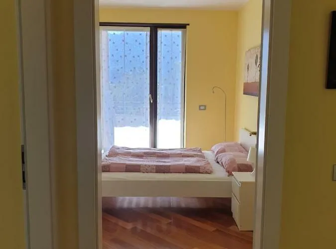 Domus Rose Πανσιόν *