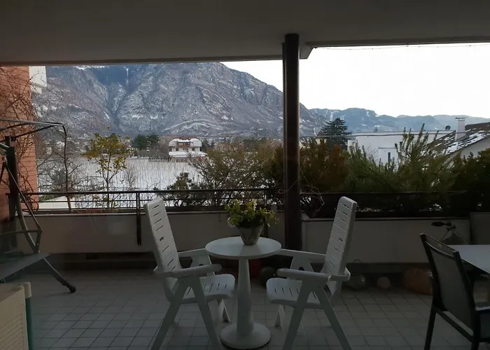 Domus Rose Πανσιόν